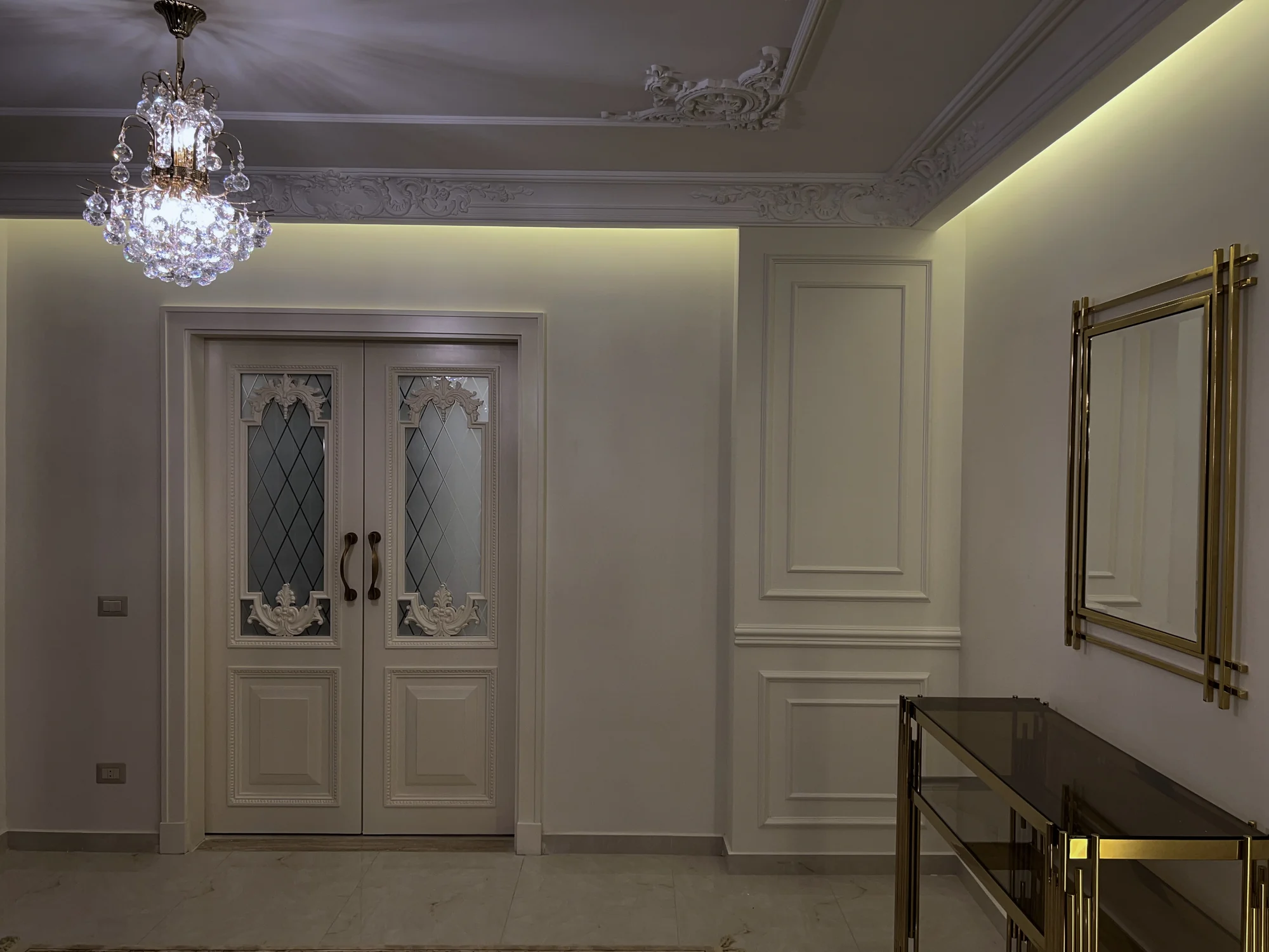 Classic Apartment — detail 1